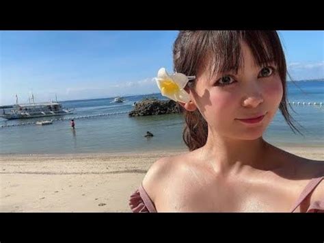 中川翔子、水着写真に大反響 胸元あらわで「若々しい」「熱く。